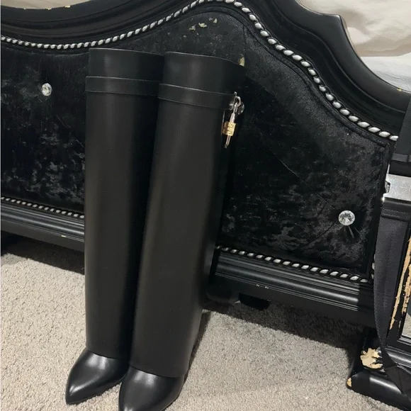 Givenchy Shark Lock Boots — Size 40W (Wide) — Brand New - Picture 2 of 4